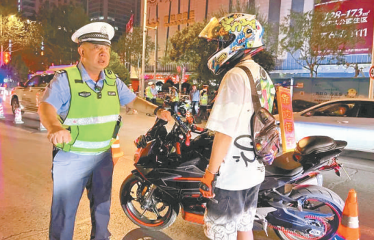 守护安宁 向“飙车炸街”亮剑