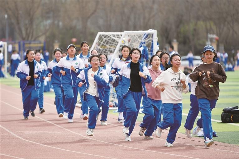 银川中考体育的“加减法”