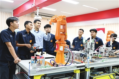 天津“鲁班”出海 职教闪亮全球