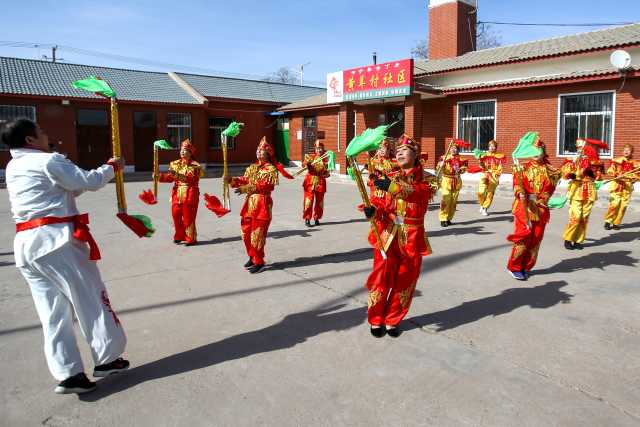 AH4V6064.jpg AH4V6064.jpg